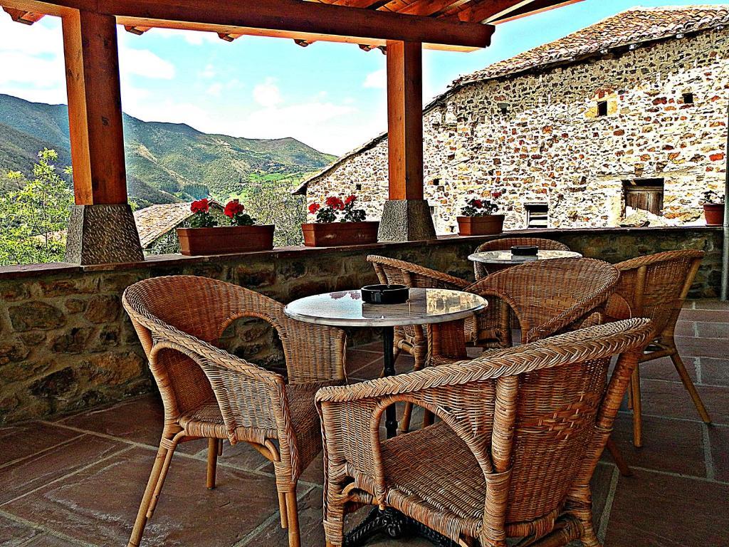 Posada Valle Del Oso Lerones Bagian luar foto